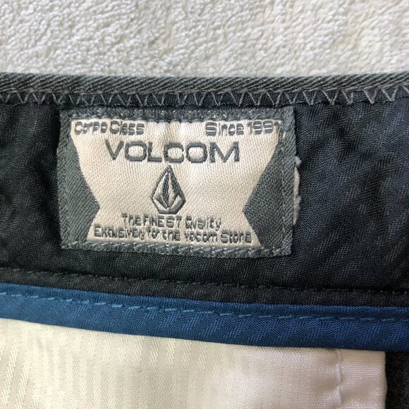 Volcom Bermuda Shorts Grey, Black Set of 2 - Picture 4 of 15